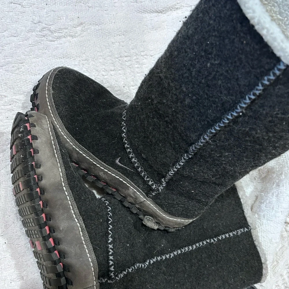 Nike Puddle Proof Wool Boots Cozy Warm and Comfortable. Size 9 - Picture 6 of 6